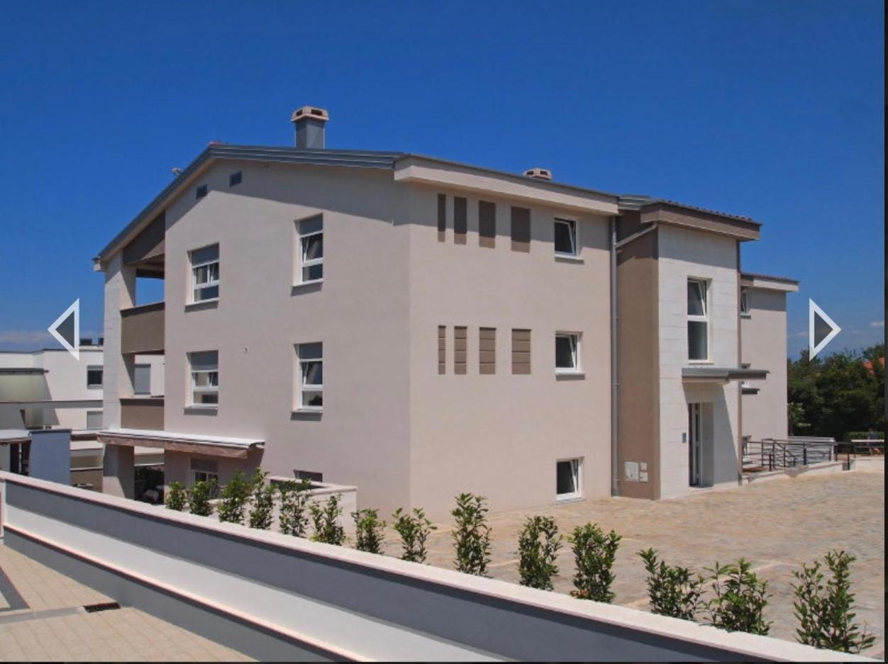 Daska Apartmani Njivice Exterior foto